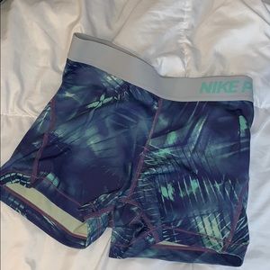 compression shorts